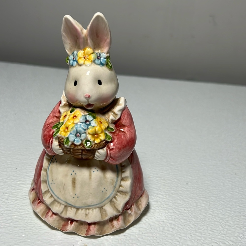 VINTAGE George Good BUNNY FIGURINE 1960-70s TRINKET BOX JAPAN Porcelain